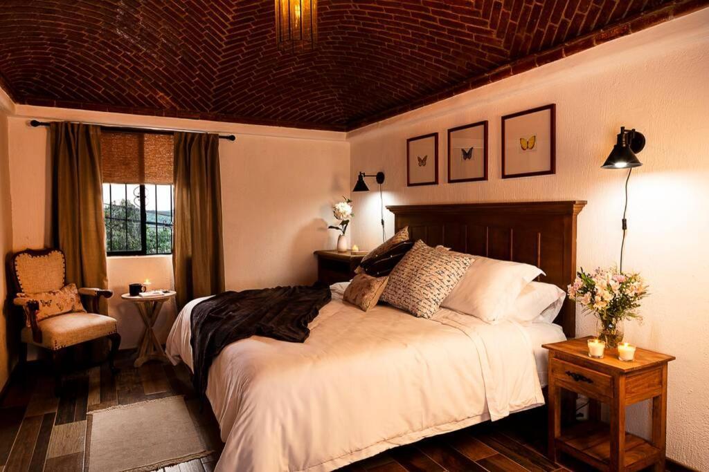 Casa Aurora, Estilo Rustico-Moderno, Guanajuato Villa Luaran gambar